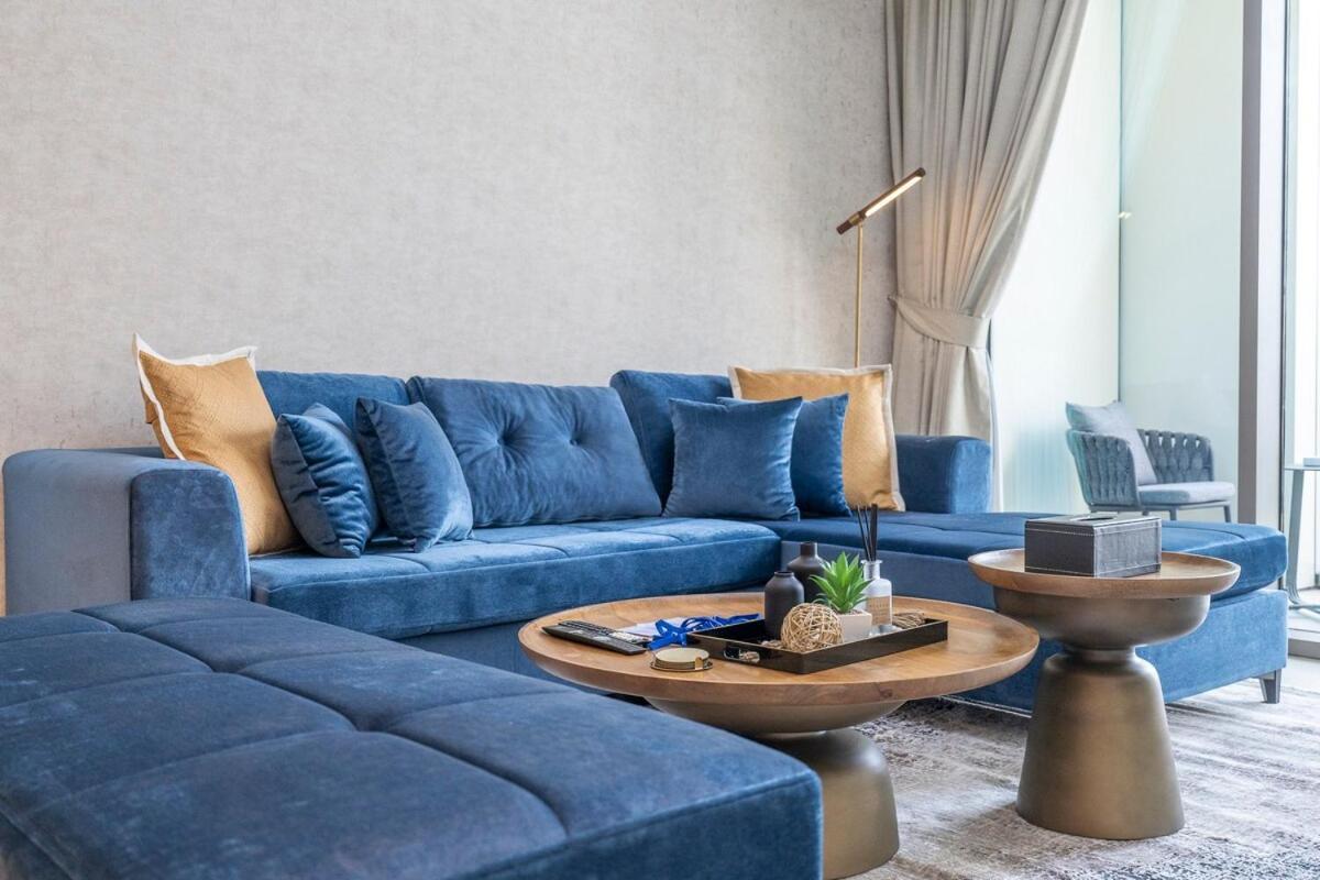 Beautiful 2-br Flat In Downtown Luxury Living At Its Dubai